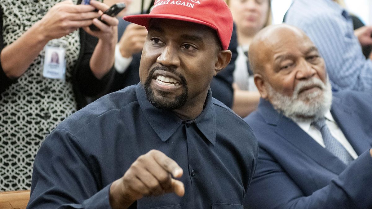 Kanye West chce dobýt Bílý dům. Raper kandiduje na prezidenta s heslem YES!